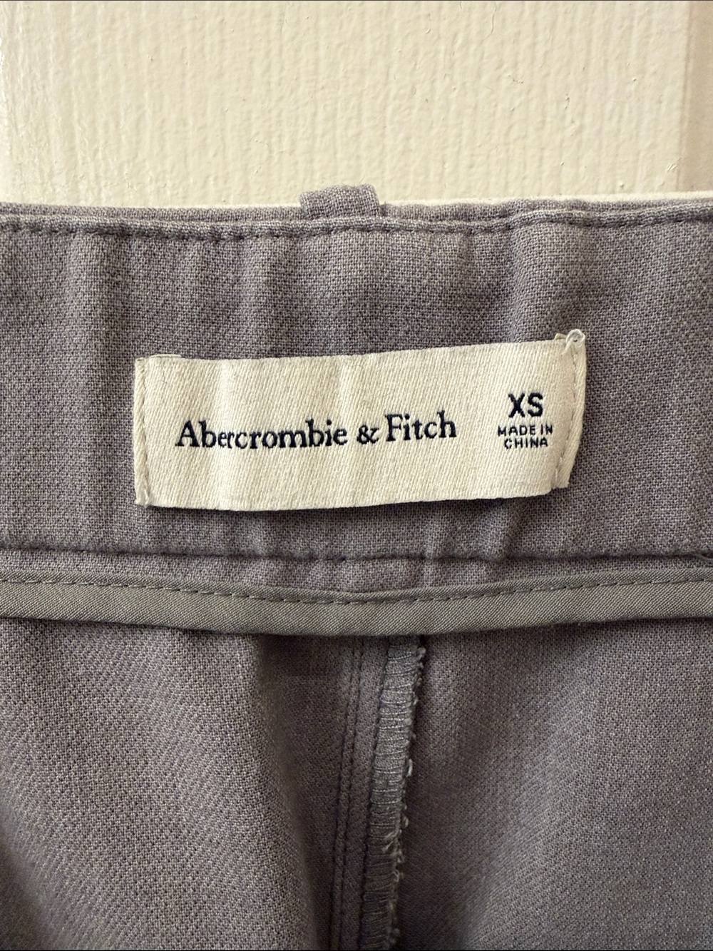 High-Waist Wide Leg Trousers - Gray - Picture 2 of 2